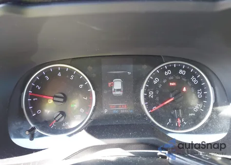 2021 Toyota Rav4 Xle z USA, uszkodzony, nr VIN 2T3W1RFV8MW175838